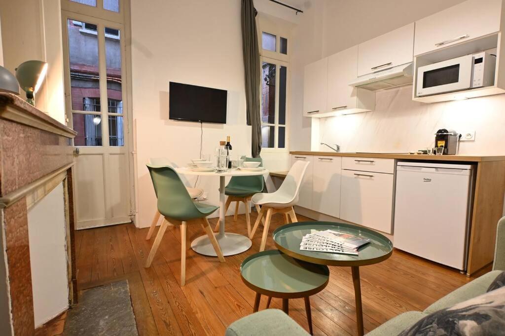 Apartment ► ► Le Ravissant De Jeanne D'arc • Wifi • 24/24h • Toulouse